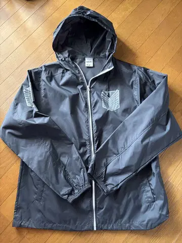 진격의 거인 XL 사이즈 블랙 나일론 자켓