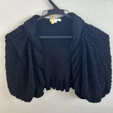 TO BE CHIC 블랙 반팔 볼레로 클리닝 완료