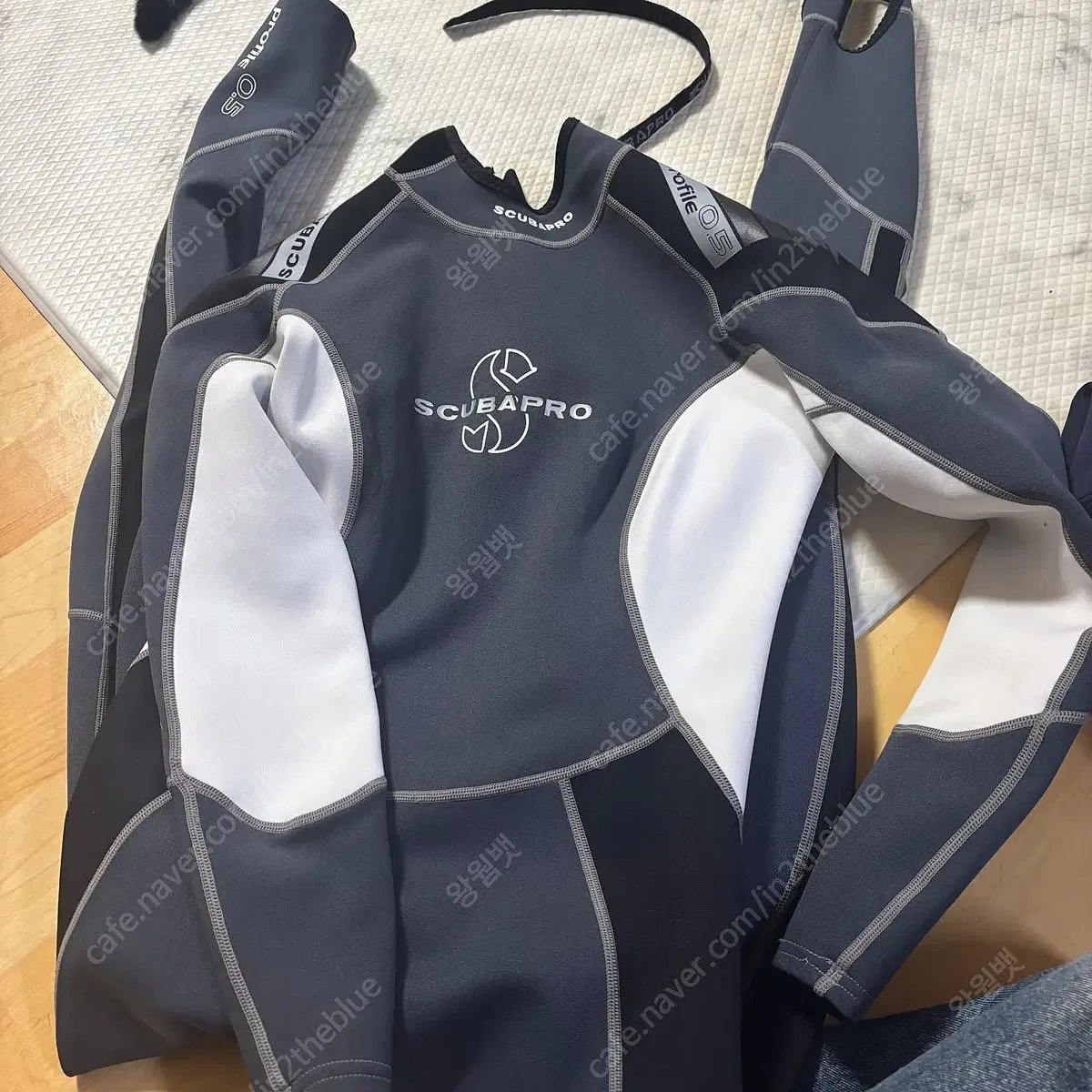 Scubapro Profile 0.5mm Suit Women's L size for sell.