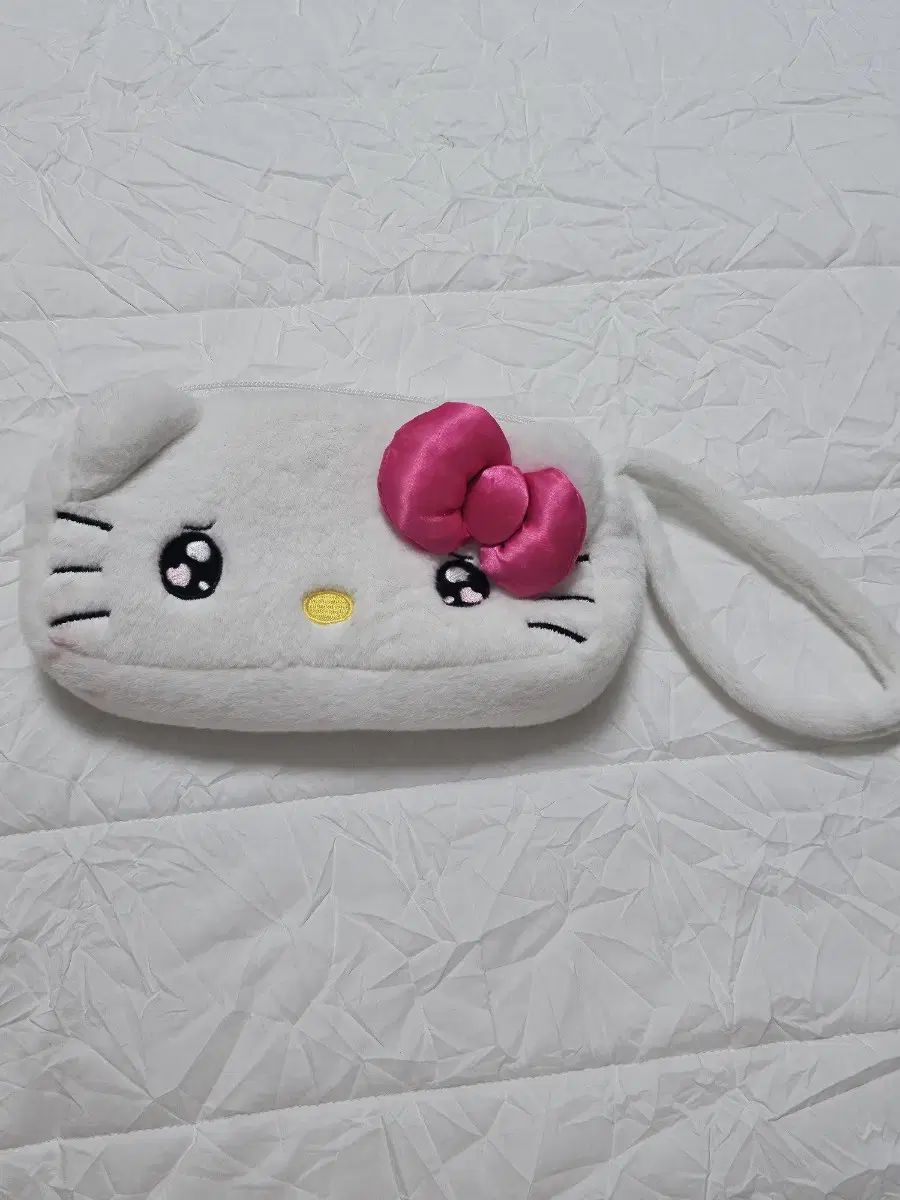 헬로키티 에모큥 파우치 겸 필통 무료배송