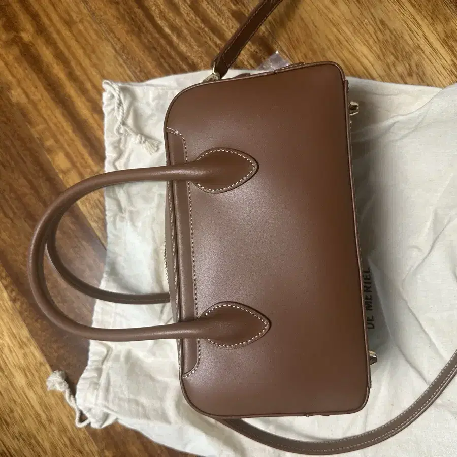 De Meriel Bowling Bag Medium Tan Brown on Bunjang Global Site.