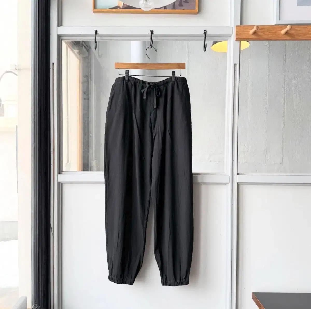 [2] Comoli 25ss Silk Nep Drawstring Pants