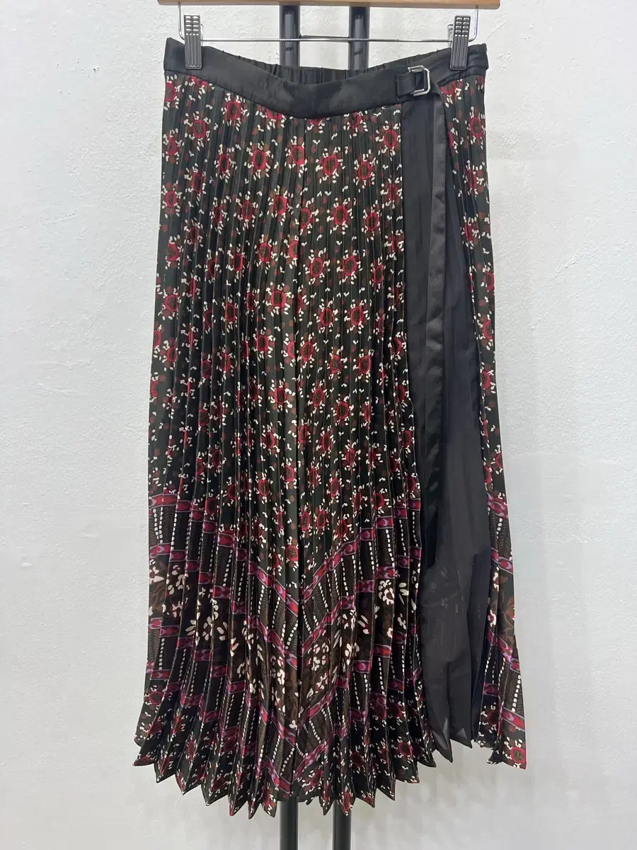 Authentic) Anna Sui Pleated Skirt 66
