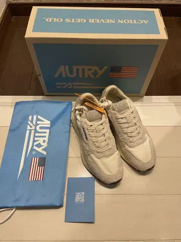 AUTRY REELWIND LOW SNEAKERS 스니커즈
