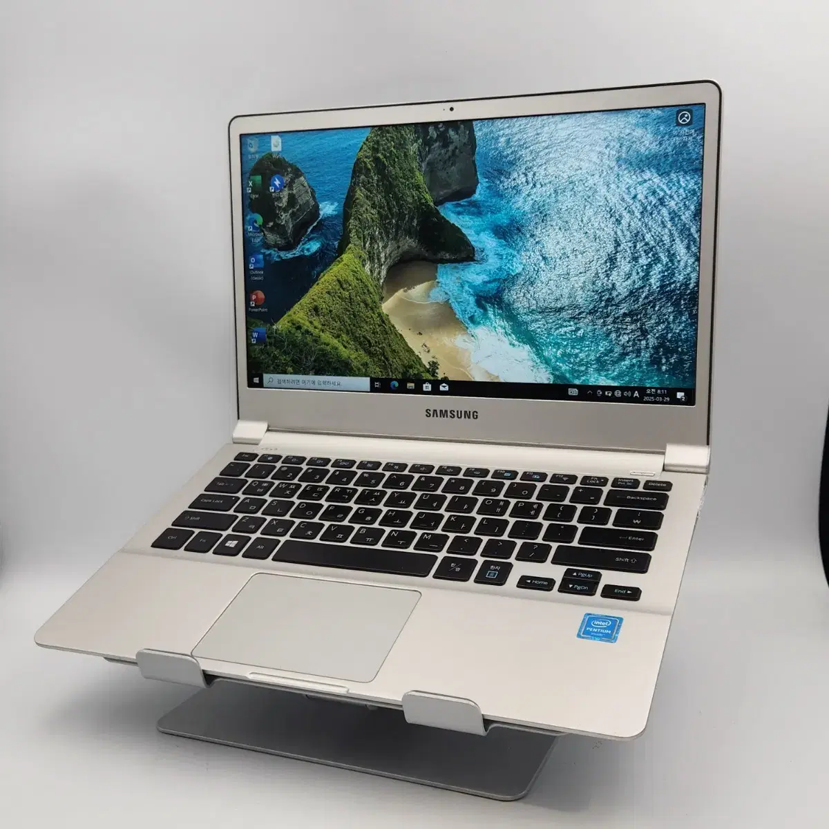 삼성 13인치 노트북 NT900X3K 펜티엄 4GB 128GB