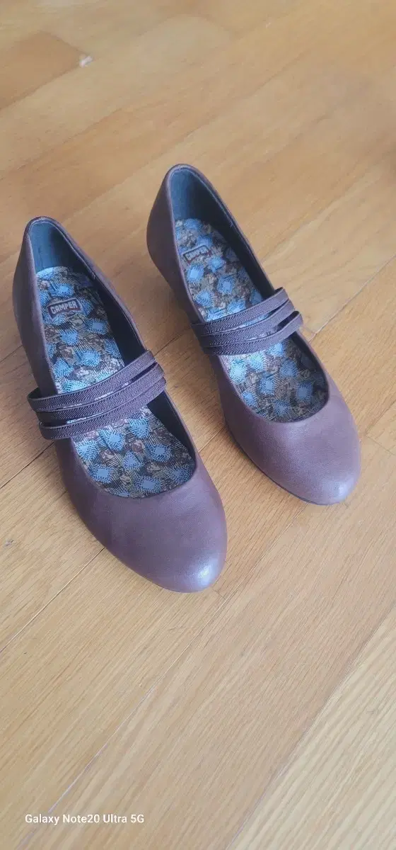 Camper 230 Mary Jane Shoes