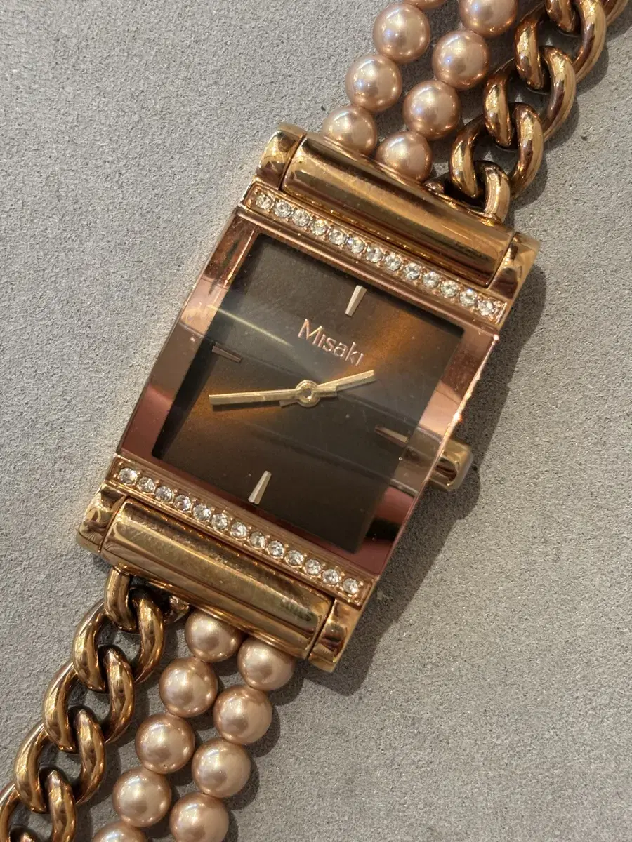 Misaki Pearl Women's Quartz Watch