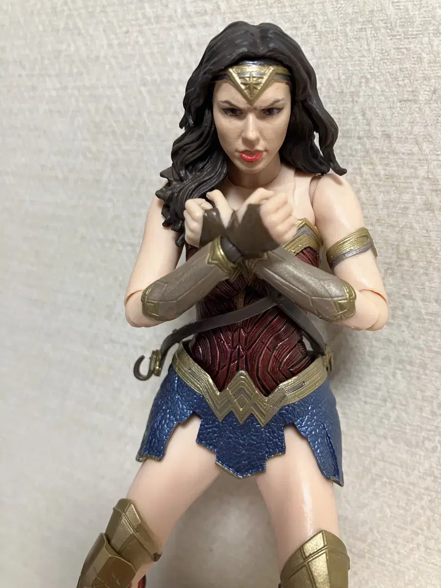 Bandai Authentic SHF DC Justice League Wonder Woman Action Figure