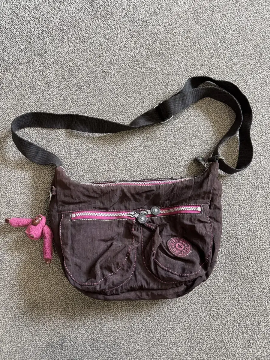 554. Kipling Bag