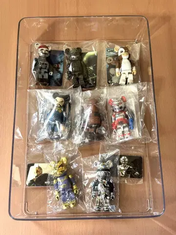 베어브릭 BE@RBRICK 8종 세트