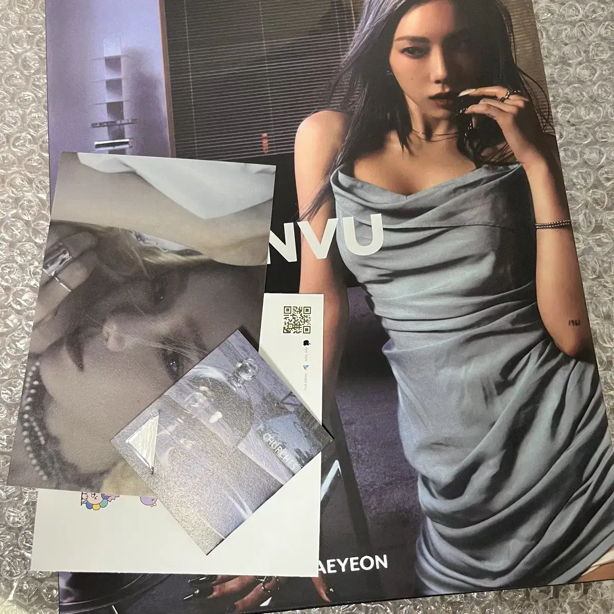 Poca x) Taeyeon INVU [ENVY ver.] Album