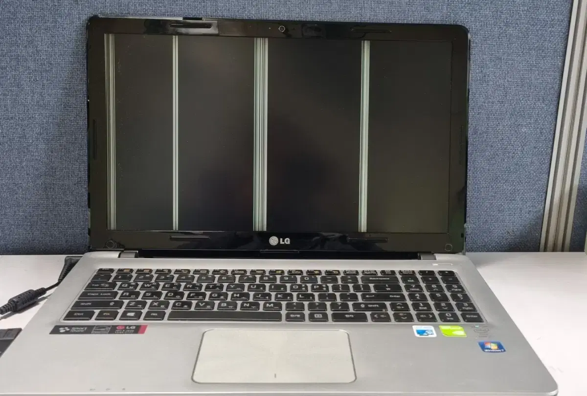 LG i7-4720MQ (defective LCD, for parts)
