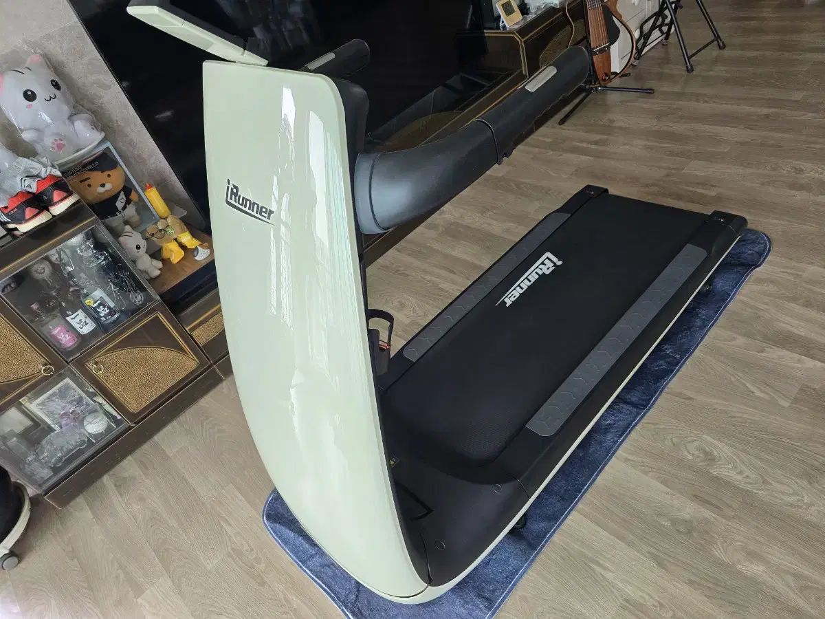 Irunner Treadmill (Like New)