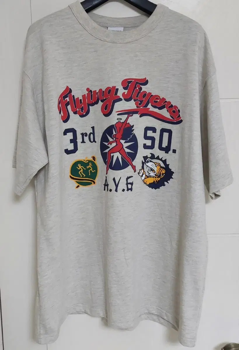 Outstanding Print T-Shirt