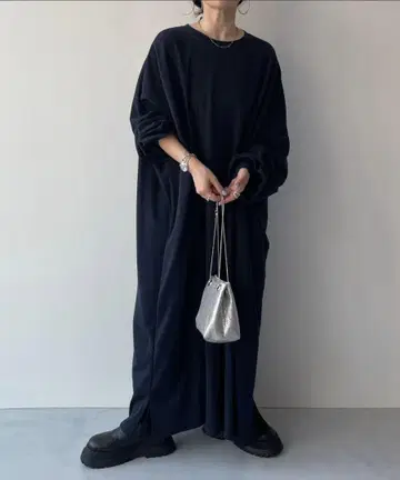wee9s 루즈 라이트 스웨티 원피스 네이비 SHORT