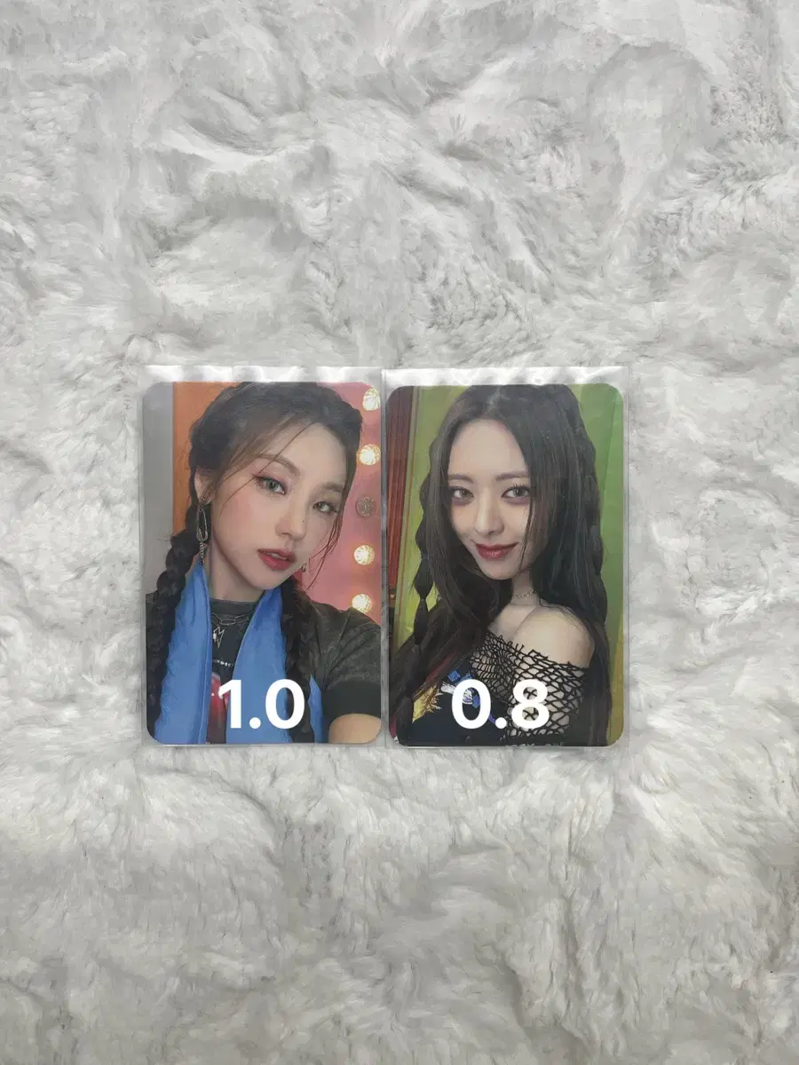 Itzy Cheshire Yeji U JYP SHOP pre-order benefit wts