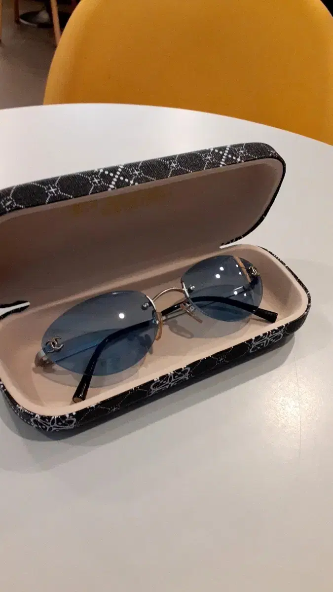 Price Reduced, First Come First Served, Very Pretty and Stylish Chanel Sunglasses (Single Item)