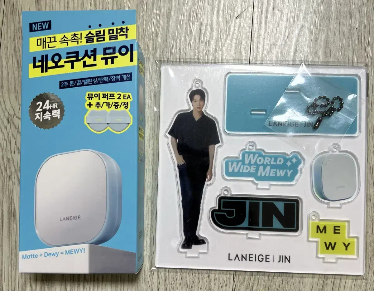 (New Product) Laneige Neo Cushion Mui 21W Special Set + Jin Acrylic Stand