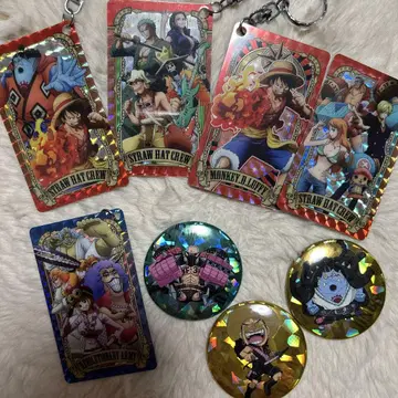 ONEPIECE 원피스 카드 키링과 캔뱃지 세트