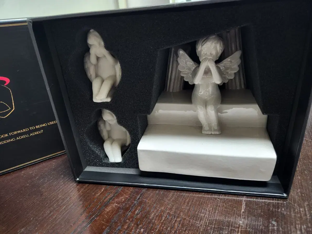 HamHamPangPang Limbus Company Crying Child Candle & Candle Holder
