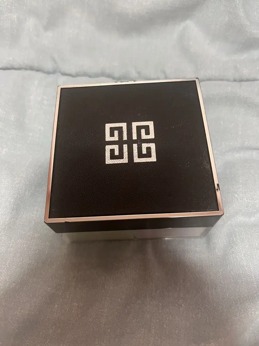 Givenchy Prisme Libre Loose Powder Muslin Pastel (Before Renewal)