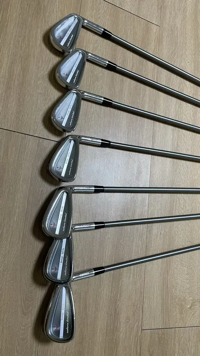 George Spirits Sakura Edition + Steel Fiber h 105s Iron Set