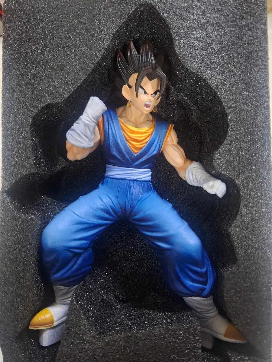 Dragon Ball Vegito Figure