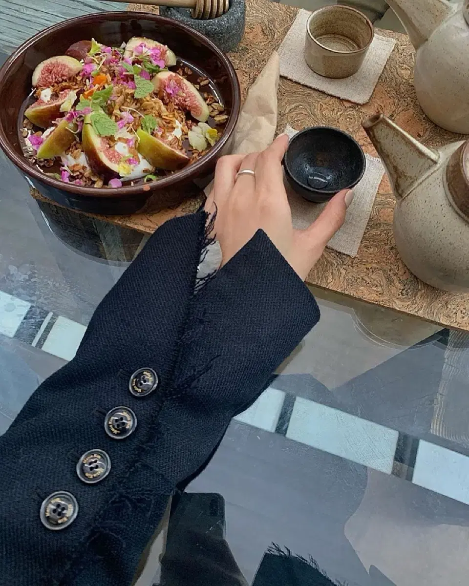 Matin Kim Black Damage Jacket