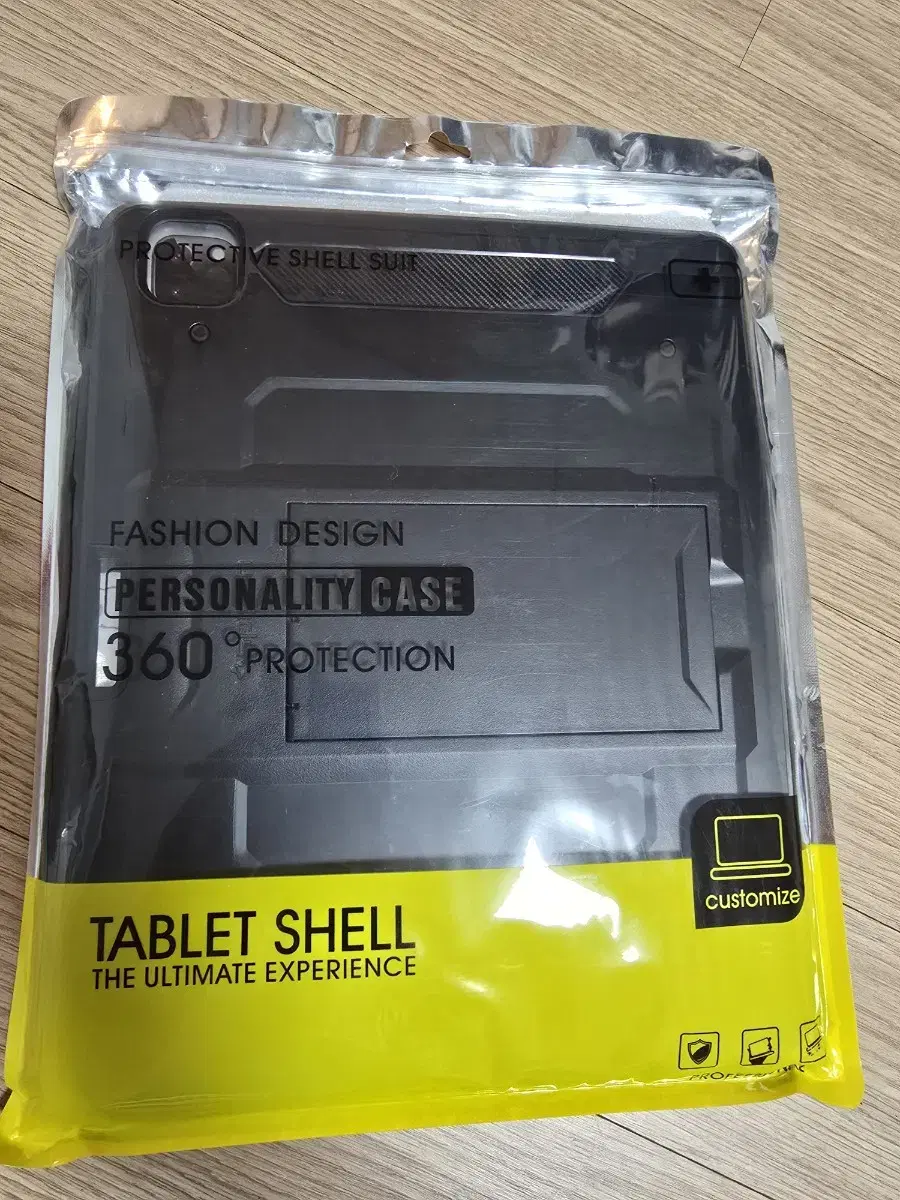 iPad 12.9 Spigen case, used for 3 days