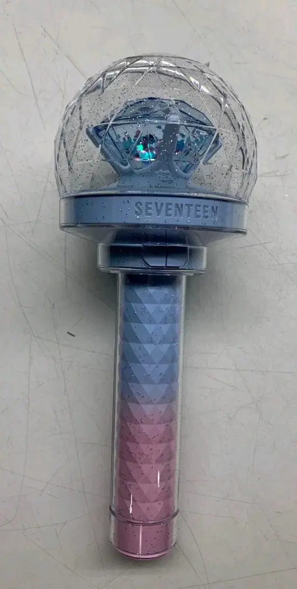 세븐틴 10주년 응원봉 현물 팔아요!