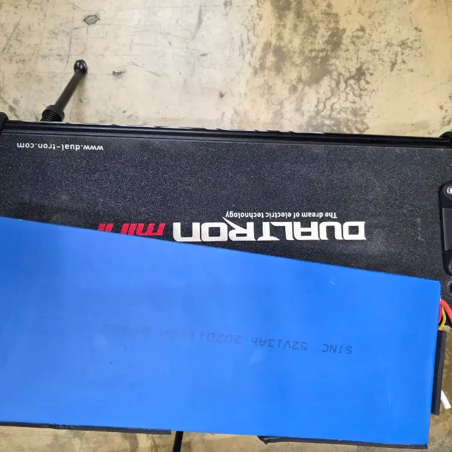 전동킥보드 듀얼트론 미니 판매 합니다. 배터리 새 것! 교체