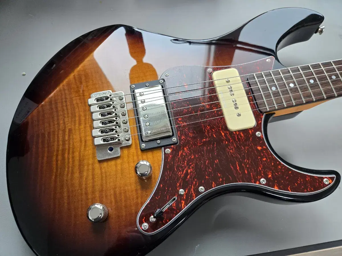 Yamaha pac611 Pacifica611 Electric Guitar