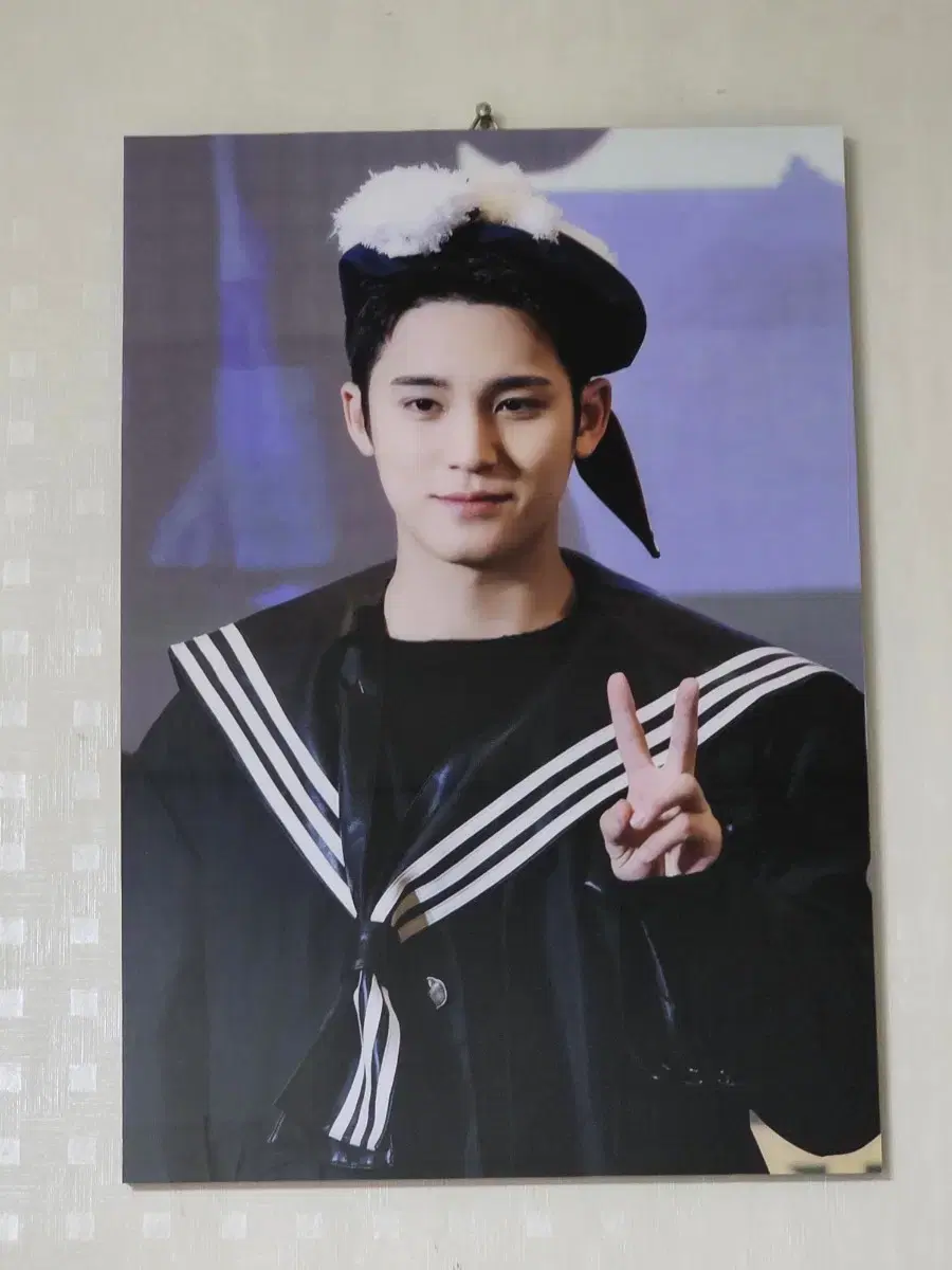 세븐틴 민규 액자