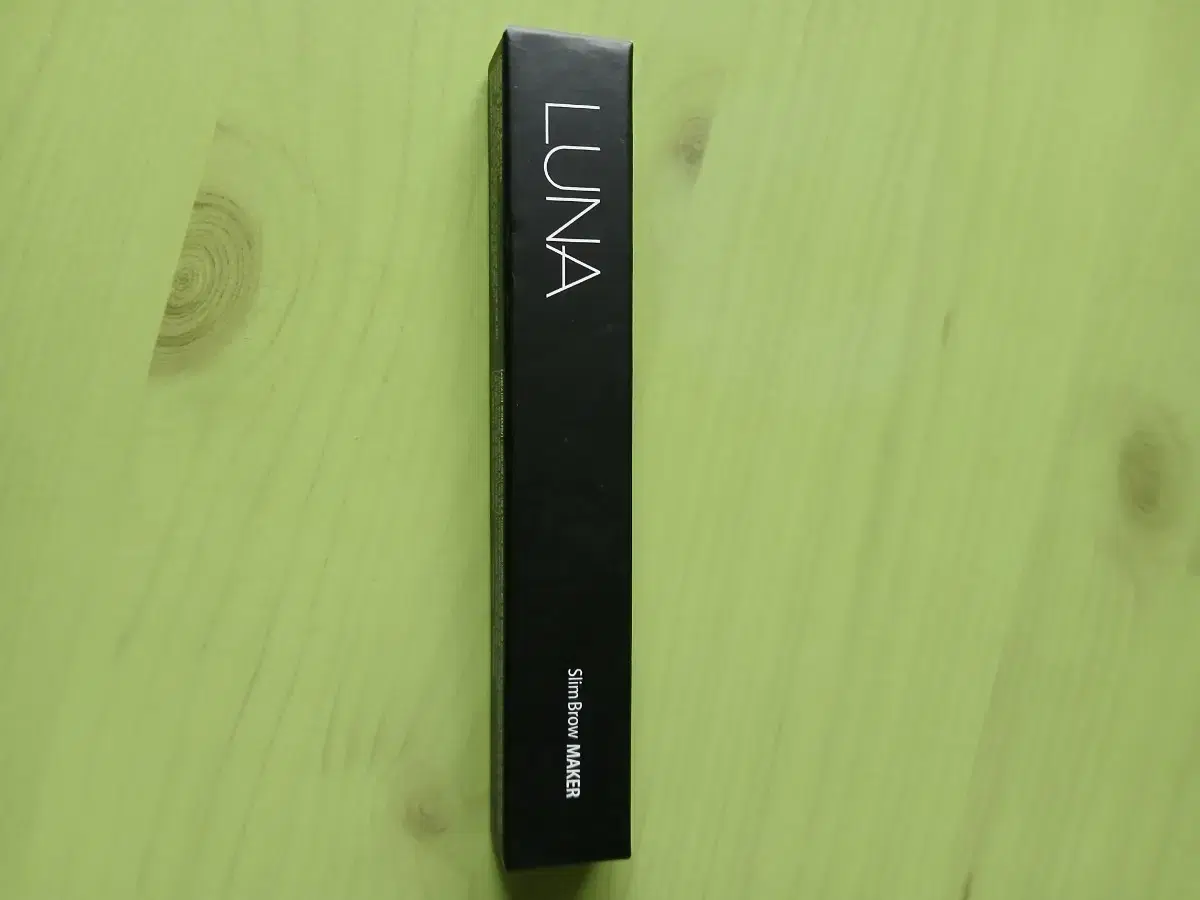 (Sealed New Product) luna Slim Brow Maker Mocha Brown