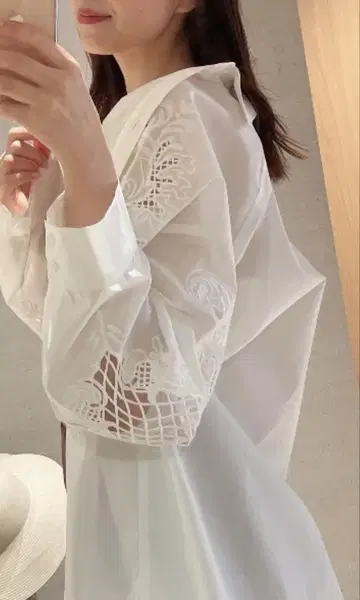 snidel 펀칭 레이스 셔츠
