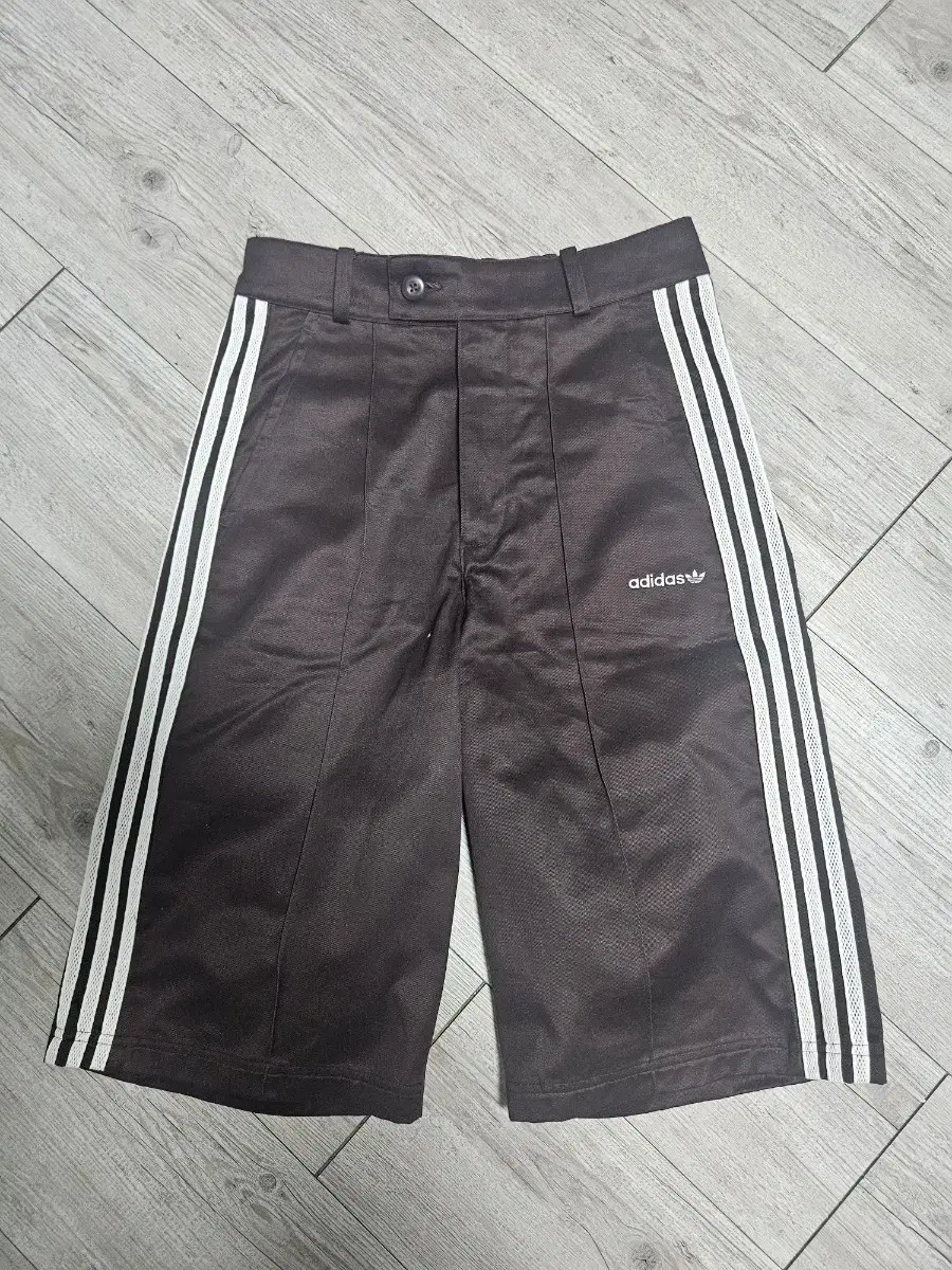 Adidas Bermuda Brown