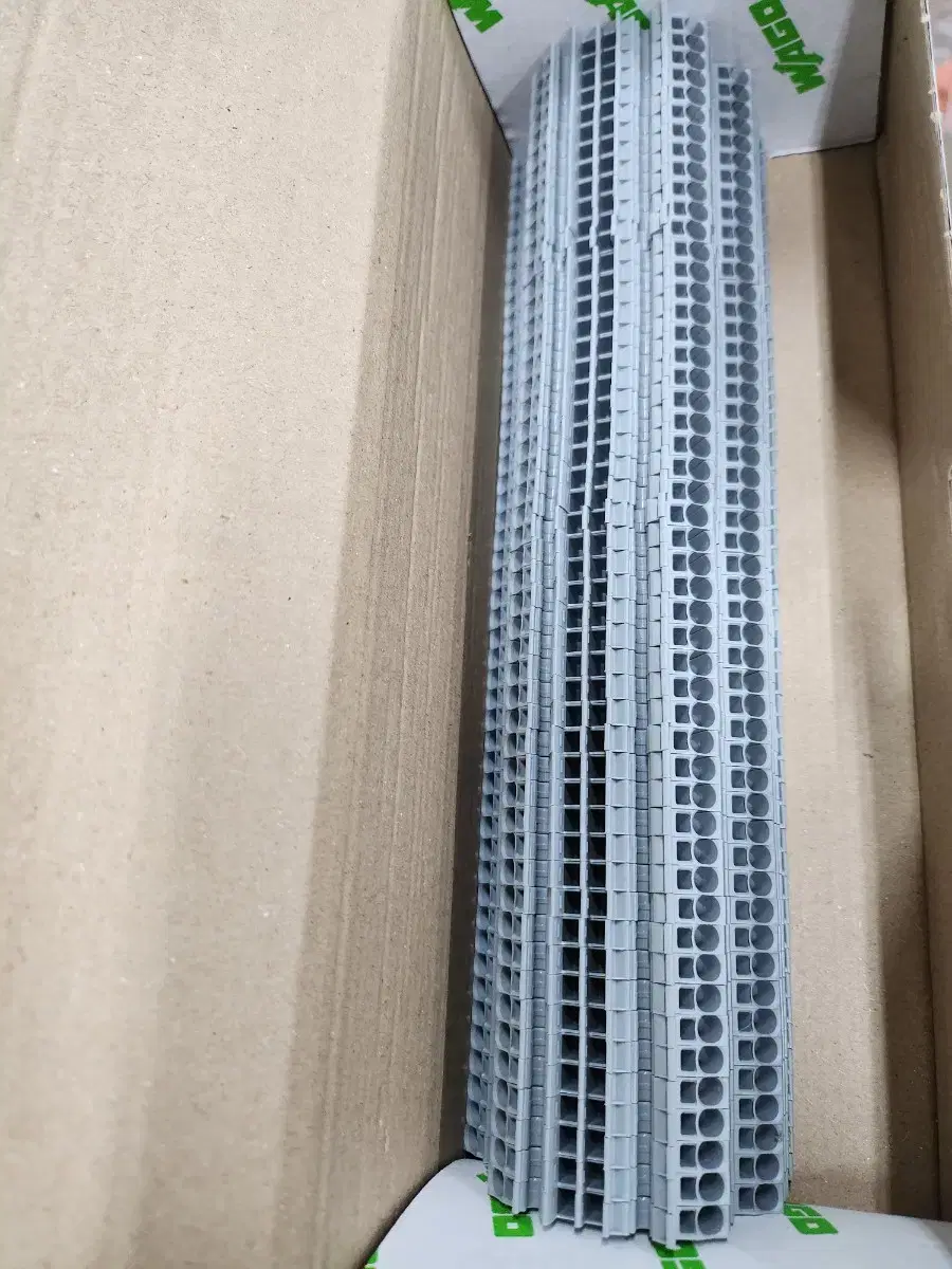 AGO 2-Layer Terminal Block Model 2002-2201
