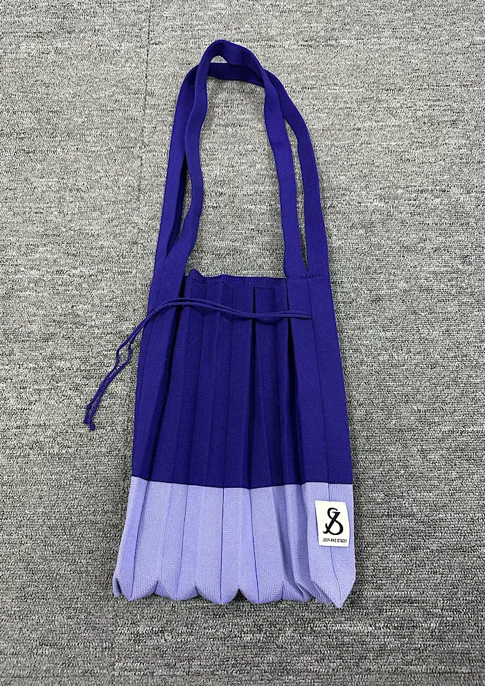 jo앤stayc Pleats Bag