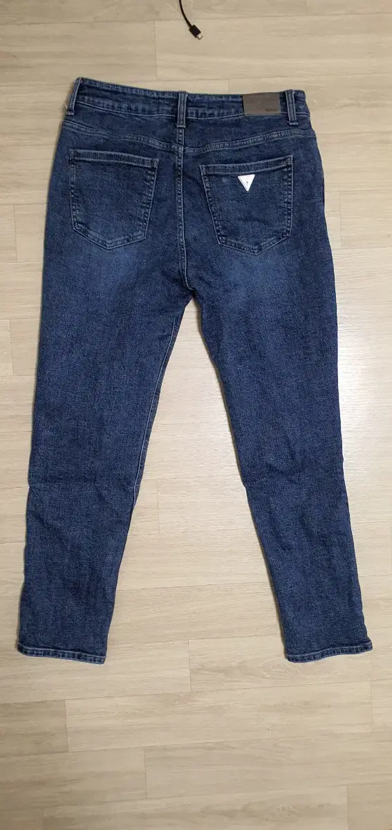 Guess Jeans 31 inches