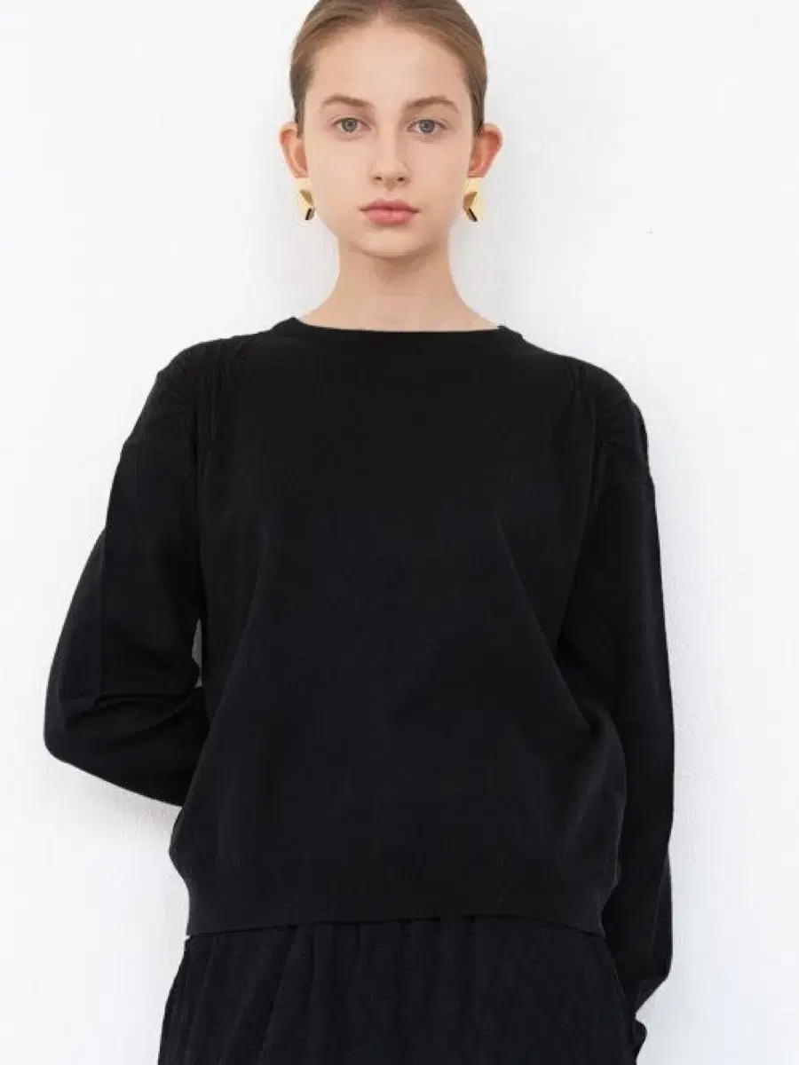 Diagonal Shoulder Shirring Knit