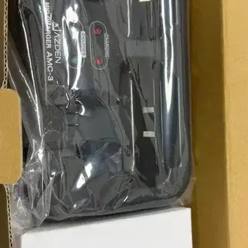 Azden IRH-20 무선 마이크 + AMC-3 충전기 세트 판매합니다 | 브랜드