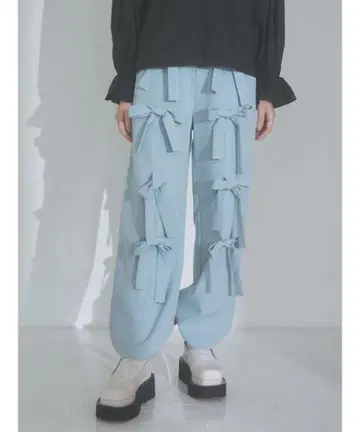 메리 제니 리본 슬랙스 스카이블루