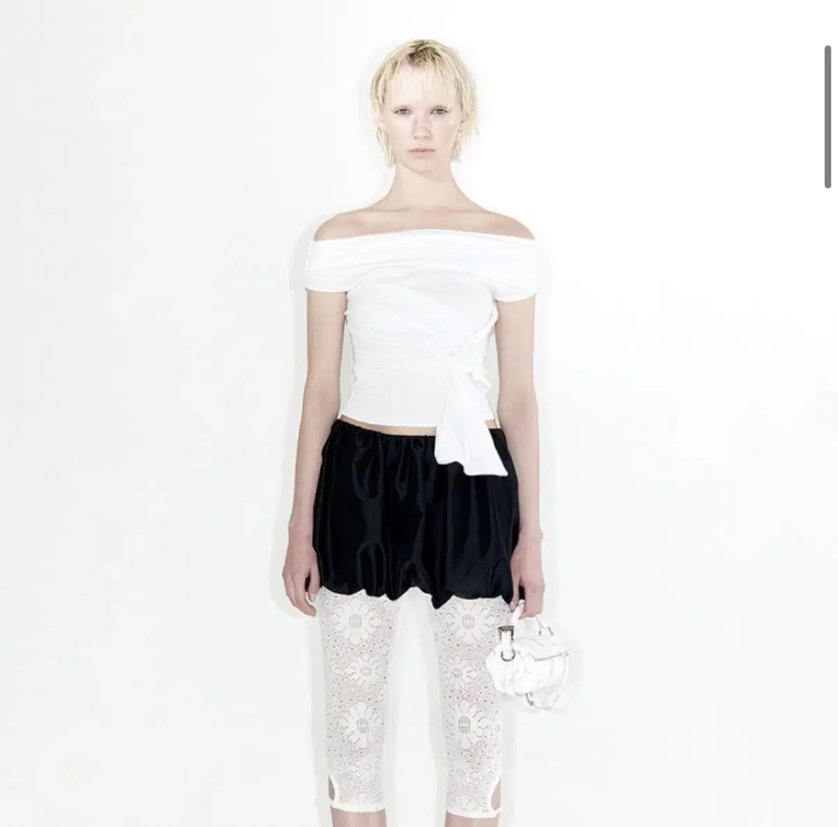 Immediate Delivery) Openyy Off-Shoulder White
