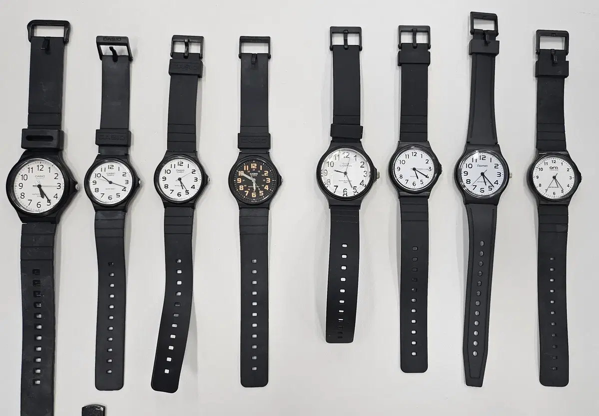 General analog watch for college scholastic ability test