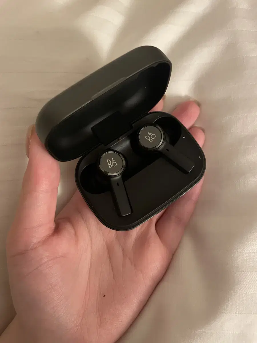 Bang & Olufsen Beoplay EX Black Noise Cancelling