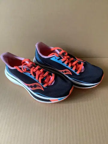써코니 스니커즈 엔돌핀 프로 24cm