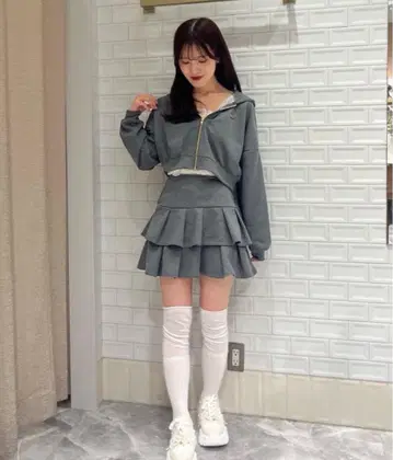 MAJESTICLEGON 그레이 후드 부착 셋업 스커트