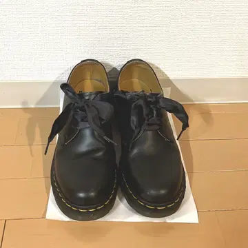 닥터마틴 AMORY 레이스업 슈즈