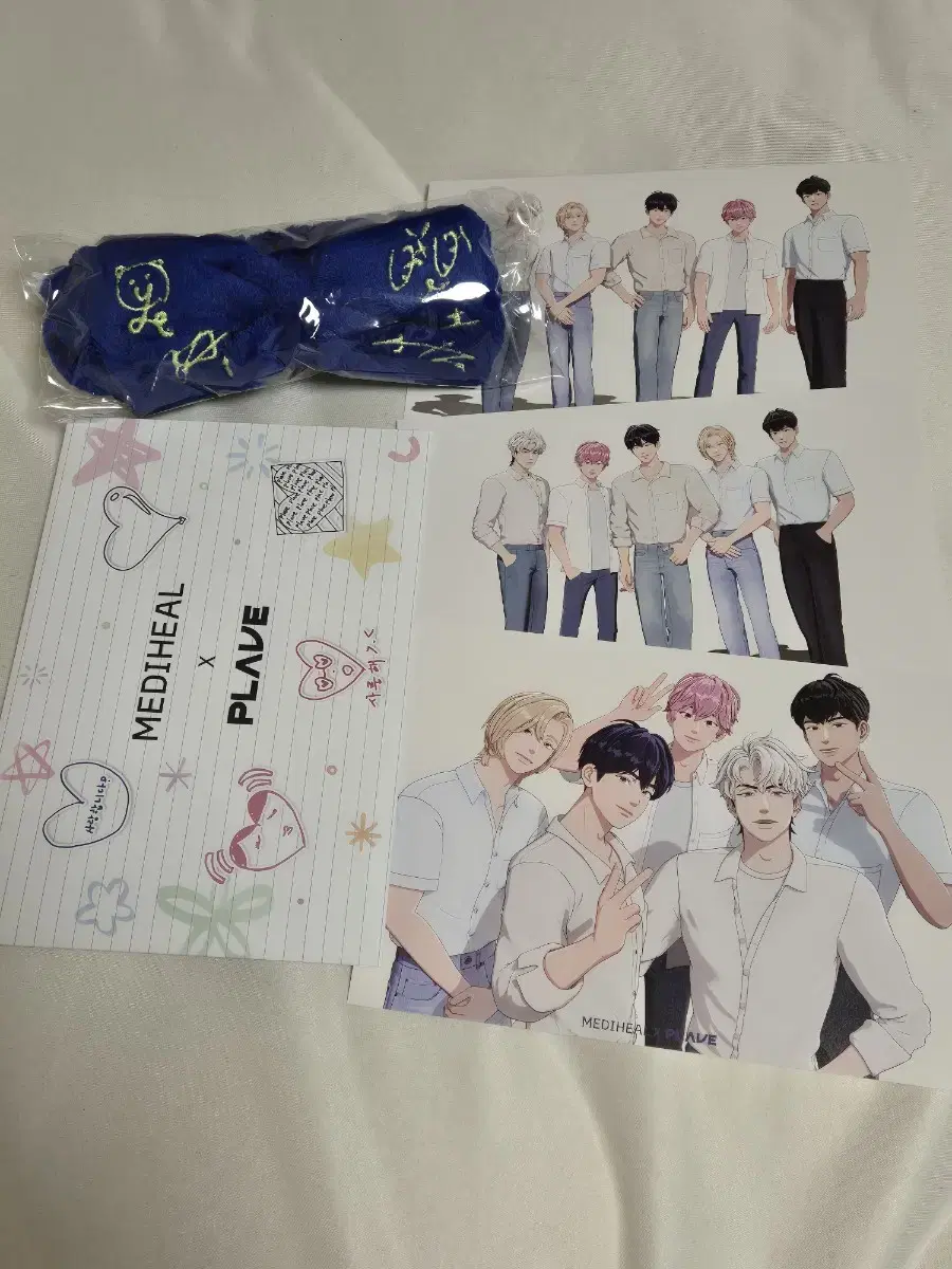 PLAVE Mediheal collaboration postcard set and face washing headband bulk
