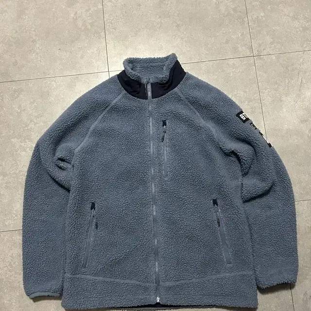 코오롱  BT21  / BTS 플리스  자켓  90size